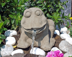 Wasserspeier f�r Bachlauf Teichsystem oder Garten